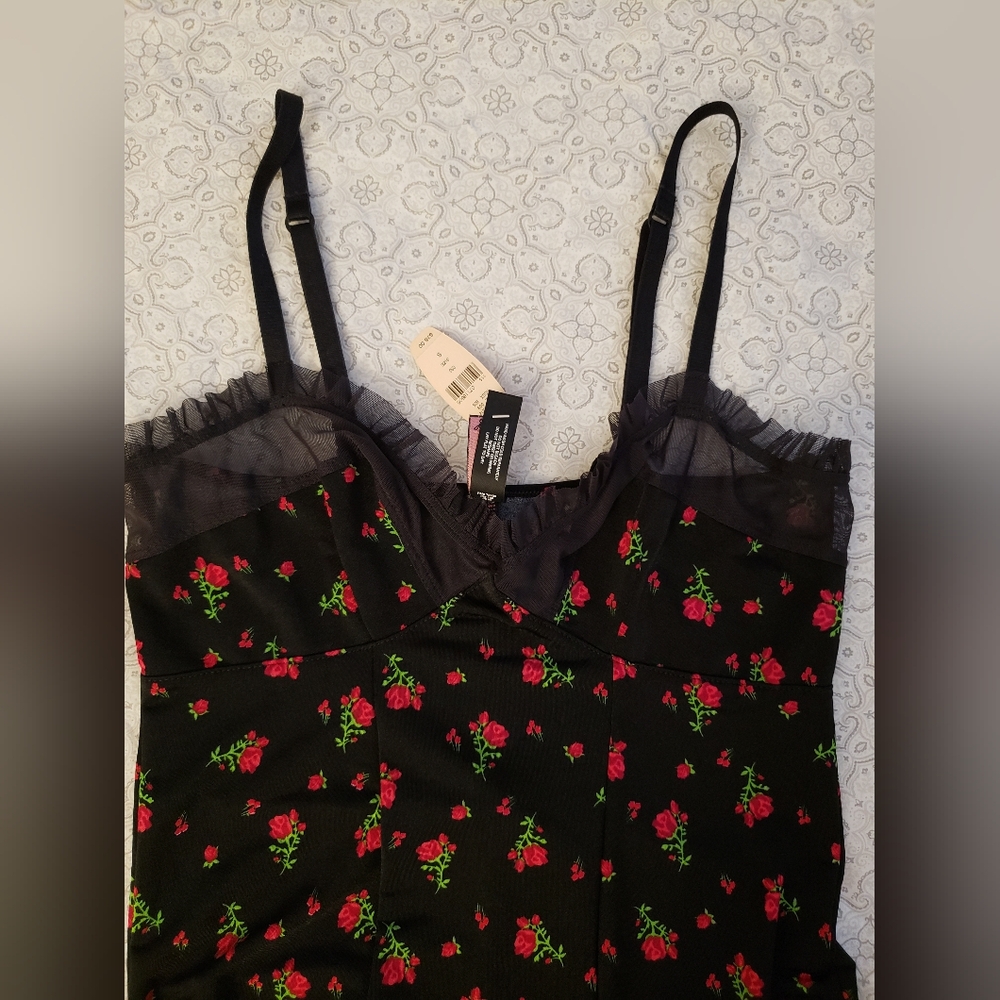 Victoria's Secret Black Chemise with Red Floral Design - Picture 9 of 10